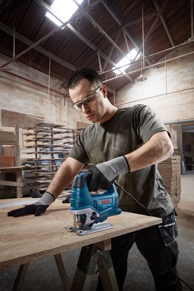Bosch GST 750, 520 W Jigsaw + Anti-Splinter Guard