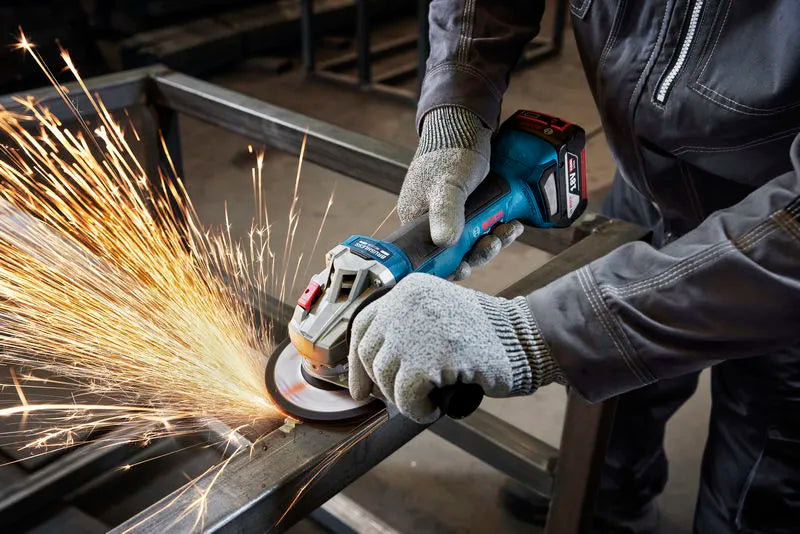 Bosch GWS 18V-8 Cordless 5 inch (125 mm) Angle Grinder +1 Battery 18V, 4A +1 Charger